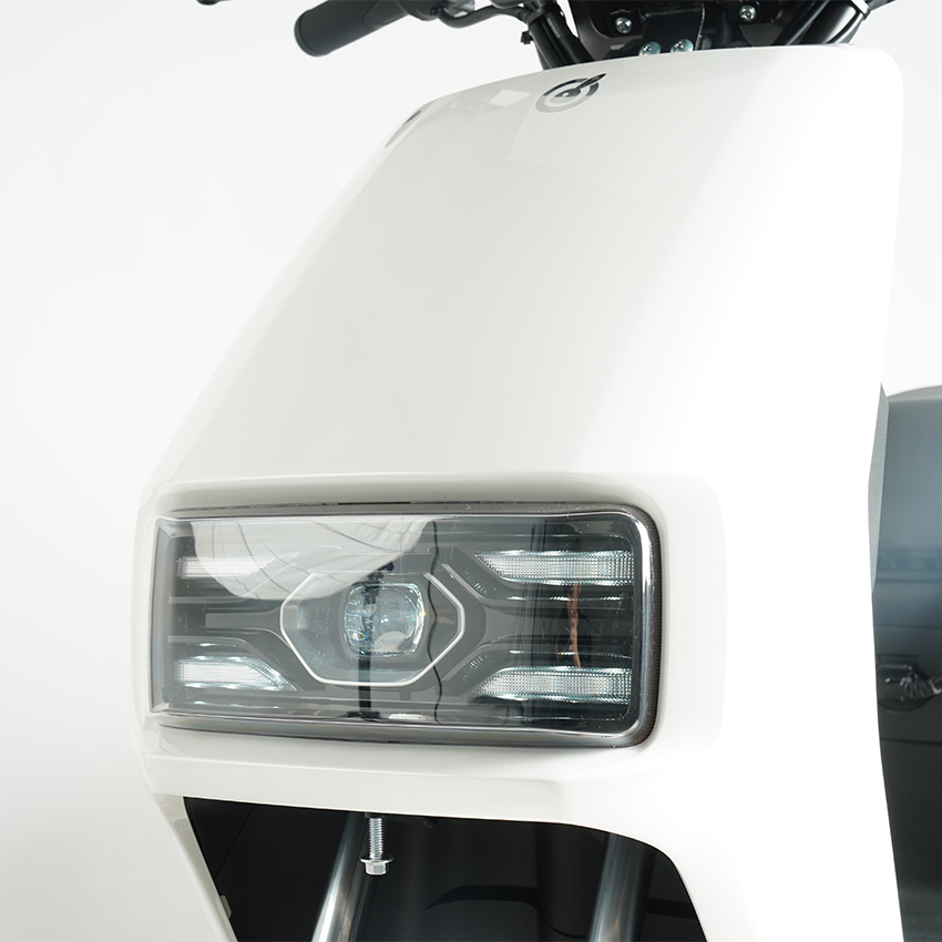 E Bike Electric Motorbike Electric Motorcycle SCOOTER E-SCOOTER E-MOTOR N8